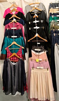 Dámské i pánské oblečení. - 3