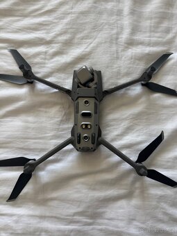Dron Dji Mavic 2 Pro + příslušenství - 3