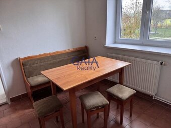 Velké Hostěrádky - Pronájem rodinného domu 2+1 s prostornou - 3