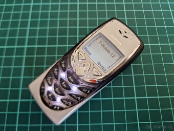 Nokia 8310 - 3