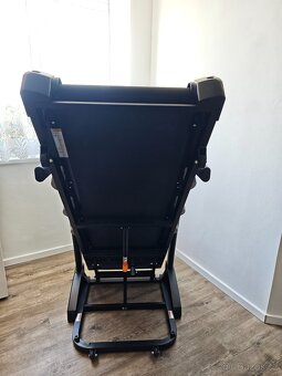 Běžecký pás TRINFIT Gara T300i, vč. podložky a maziva - 3