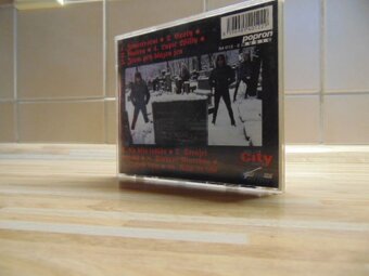 prodám CD Zemětřesení 1993 , v pořádku , na dobírku - 3