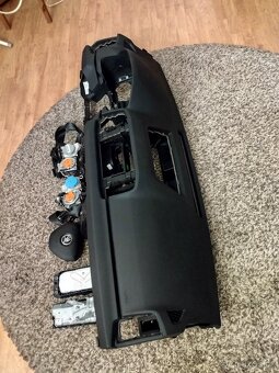 Airbagová sada Škoda Karoq s novou originální deskou - 3