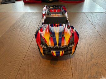 Traxxas Maxx karosérie - 3