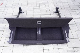 plato kufru Mercedes Benz V250, MB V - 3