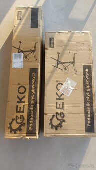 Zvedák na sádrokarton SDK - 3