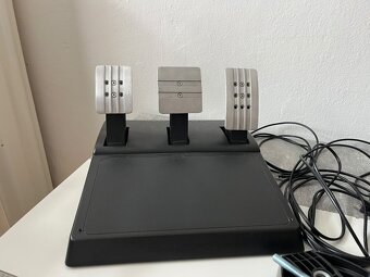 Volant Thrustmaster T300 + řadicí páka Thrustmaster TH8S - 3