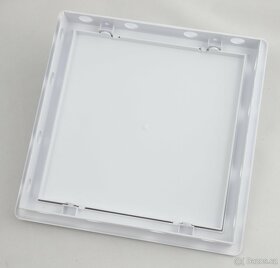 Montážní plastová dvířka bílá 200 × 200 mm - 3