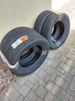 Prodám nové PNEU 4x celoroční 215/65 R16 98V - 3