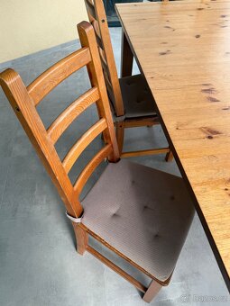 Stůl IKEA s židlemi - 3