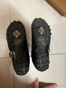 Tretry Specialized 38 - 3