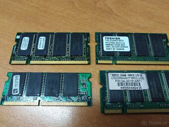 Různé druhy RAM pamětí do notebooku - 3
