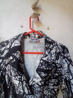 JARNÍ KABÁTEK DESIGUAL - 3