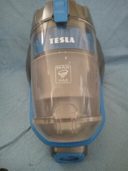 NOVÝ bezsáčkový vysavač Tesla, malý a lehký - 3