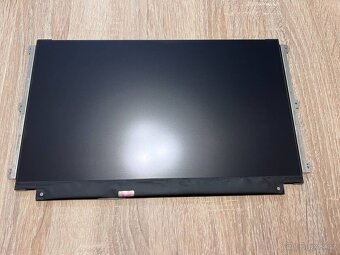 Predám obrazovku do notebooku 12,5"LED SLIM display 30pin - 3