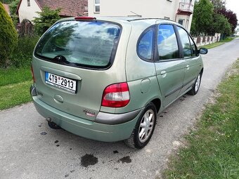 Renault MEGANE SCENIC - 3