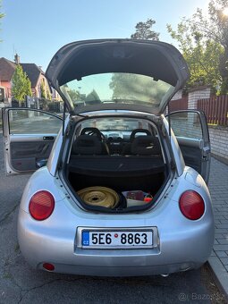 Volkswagen New Beetle - 3