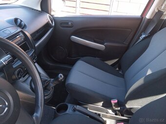 Mazda 2 1,4 Diesel Hatchback 175 000 km,r.v. 2009 - 3