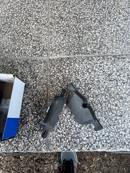 Nové brzdové destičky bmw - 3