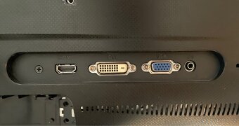 Monitor 22” ASUS / HDMI / DVI / VGA / 3,5 mm jack - 3
