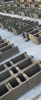 Vibrolis na beton strac bednění - 3