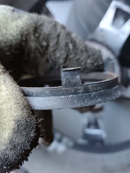 zimní al 16" sundány originál z Hyundai Tucson, Kia Sportag - 3