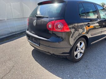Golf 5   2.0 FSIi - 3