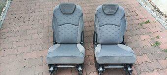 Přídavná zadní sedadla Citroen c8 - 3