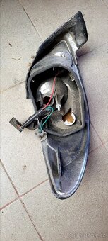 Zadní světlo na Peugeot 206 - 3