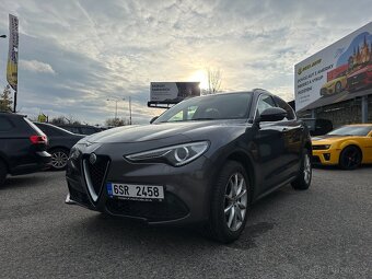 Alfa Romeo Stelvio 2018 - 3