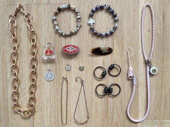 Náušnice, náramky, řetízky - 3