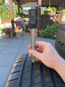 Pneu Bridgestone Potenza 19/225/40 - 3