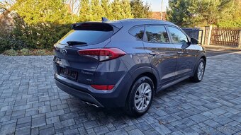 HYUNDAI TUSCON 4x4 2.0 CRDI 100KW.NAVI.KAMERA.TAŽNÉ 8x ALU. - 3