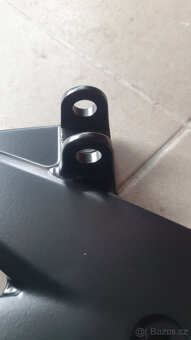 Kawasaki ER6 držáky stupaček - 3