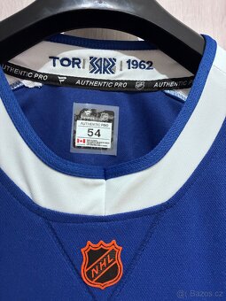 Hokejovy dres Nylander - 3