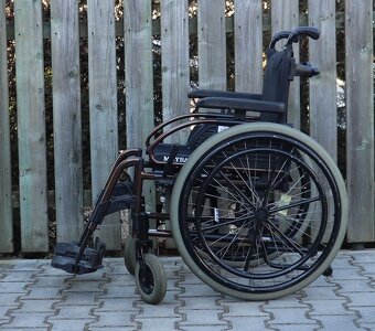 036-Mechanický invalidní vozík Meyra. - 3