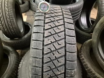 215/55 R17 CONTINENTAL (4,5-5mm) č.16036/b6 - 3