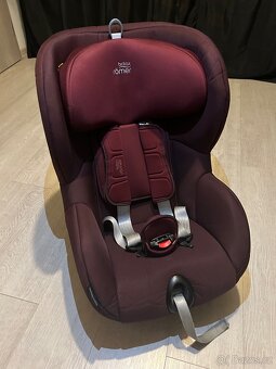 Sedačka Britax Römer trifix i-size - 3