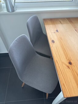 Jídelní stůl IKEA + 4 židle Jysk - 3