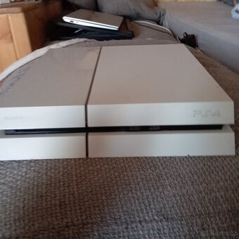 Prodám ps4 v pohodě stavu - 3