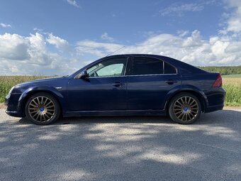 Ford Mondeo ST220 3.0 V6 166kw - 3