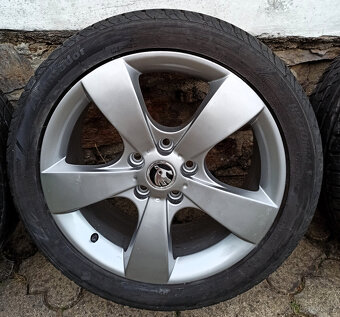 Orig. alu kola Škoda R17 ,7Jx17H2 ET 54 ,5x112mm ,vzorek 65% - 3