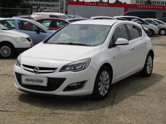 Opel Astra 1.6 i , 85 kW benzín, 2014 - 3