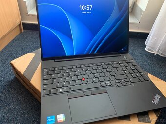 Lenovo Thinkpad E16 gen1 - 3