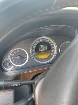 Mercedes E 212 - 3