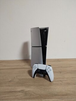 PlayStation 5 slim - 3