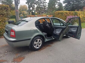 Benzínová Škoda Octavia 1.6.. klima - 3