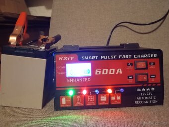 Nabíječka autobaterií 12V/24V - 3