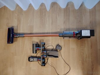 Aku bezdrátový vysavač Dyson V10 - 3