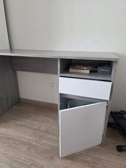 Psací stůl 120x50 cm, skoro nový - 3